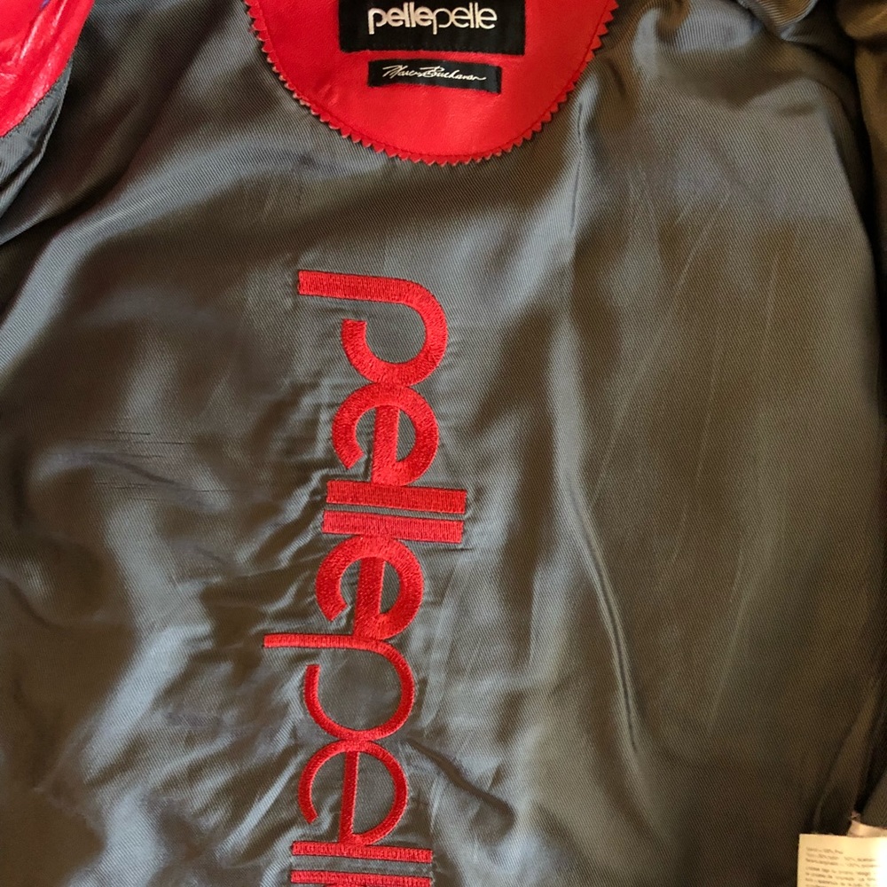Pelle pelle $450